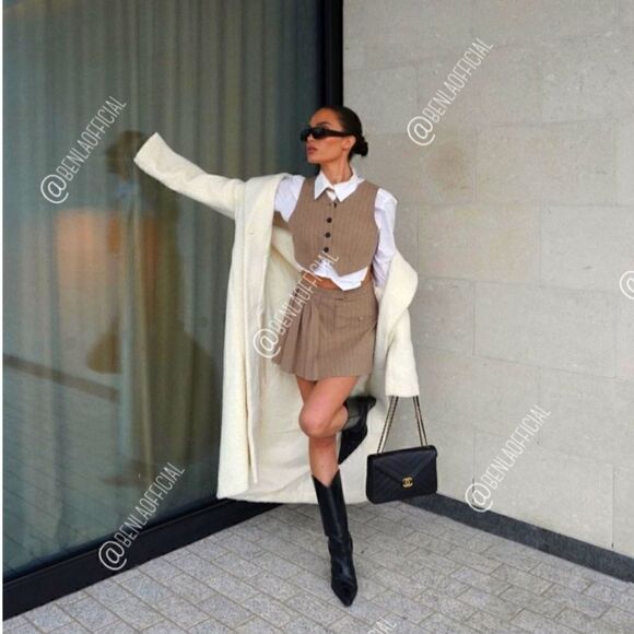 ZARA MATCHING SET PINSTRIPE CROP VEST AND BOX PLEAT SKIRT - Picture 4 of 16